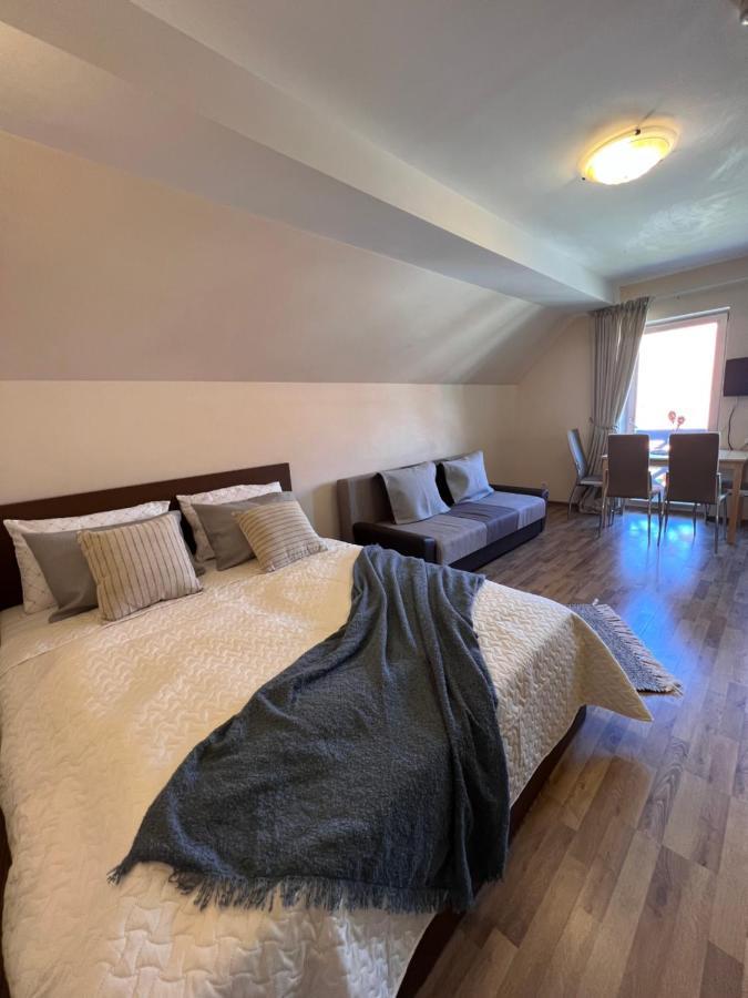 Preila 69 Apartamentai Ngoại thất bức ảnh